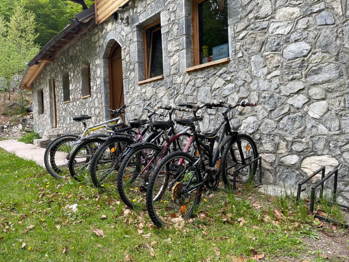 Bujtine-Restorant Rilindja Valbone Exterior foto